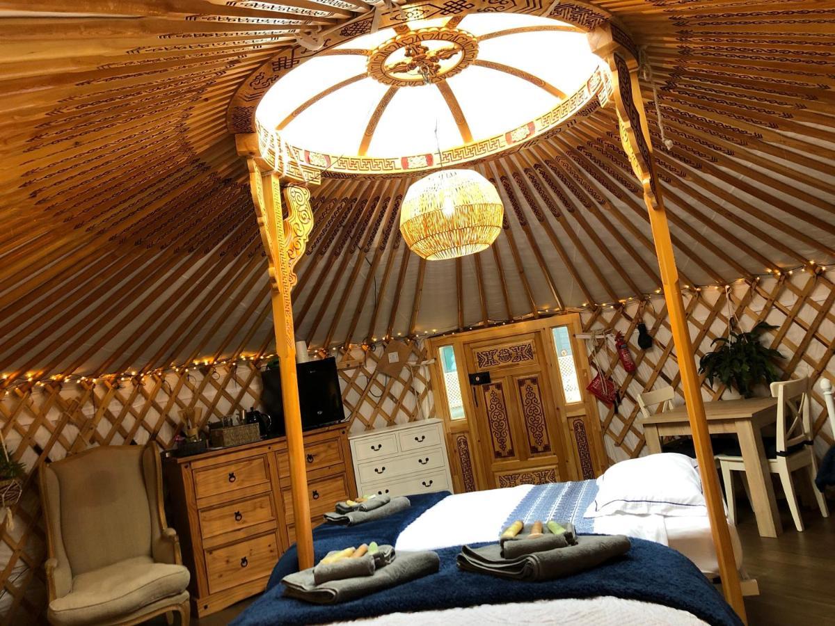 Buzzard Holt Hosting Hotel Buckingham Exterior foto