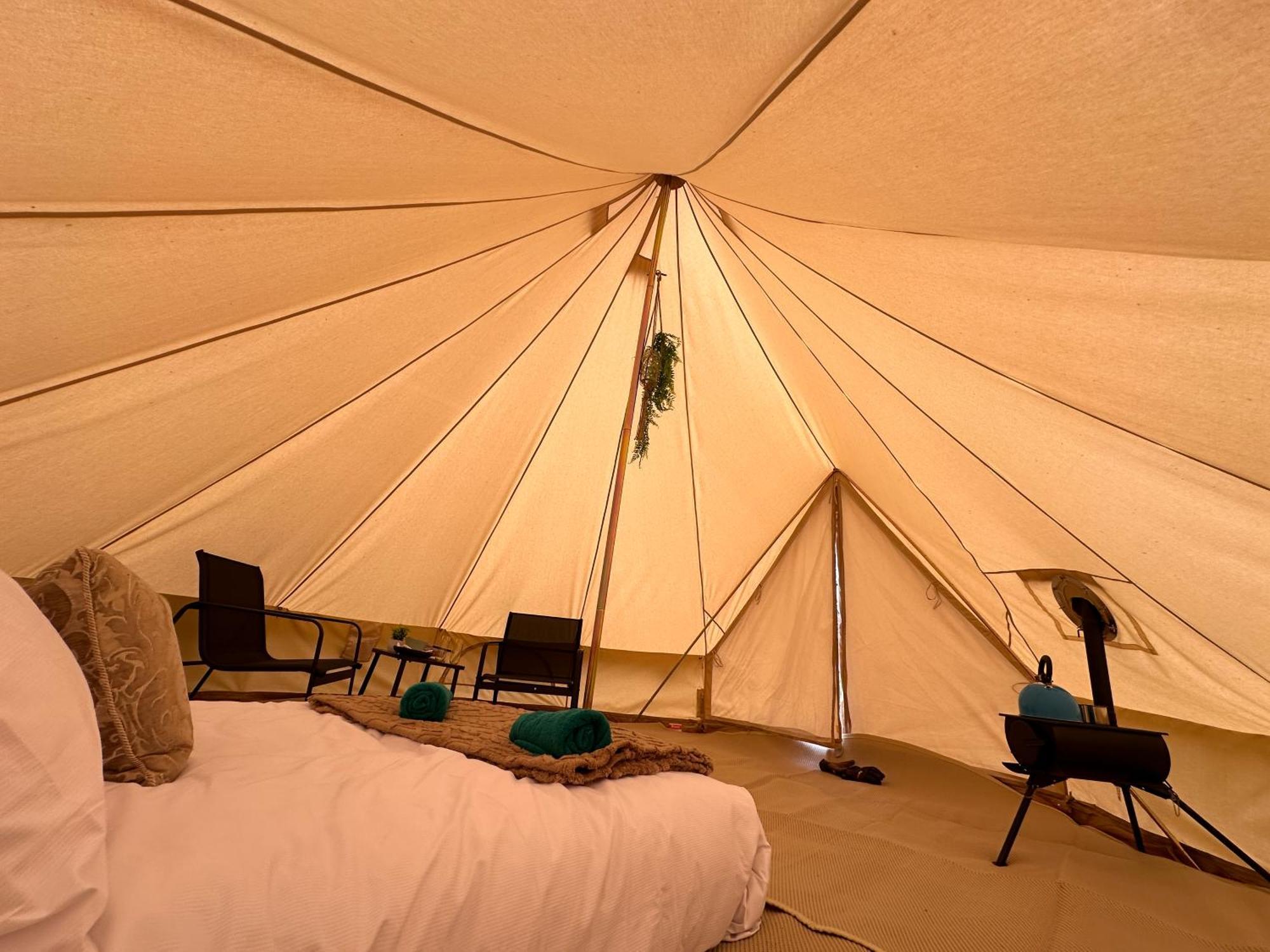 Buzzard Holt Hosting Hotel Buckingham Exterior foto